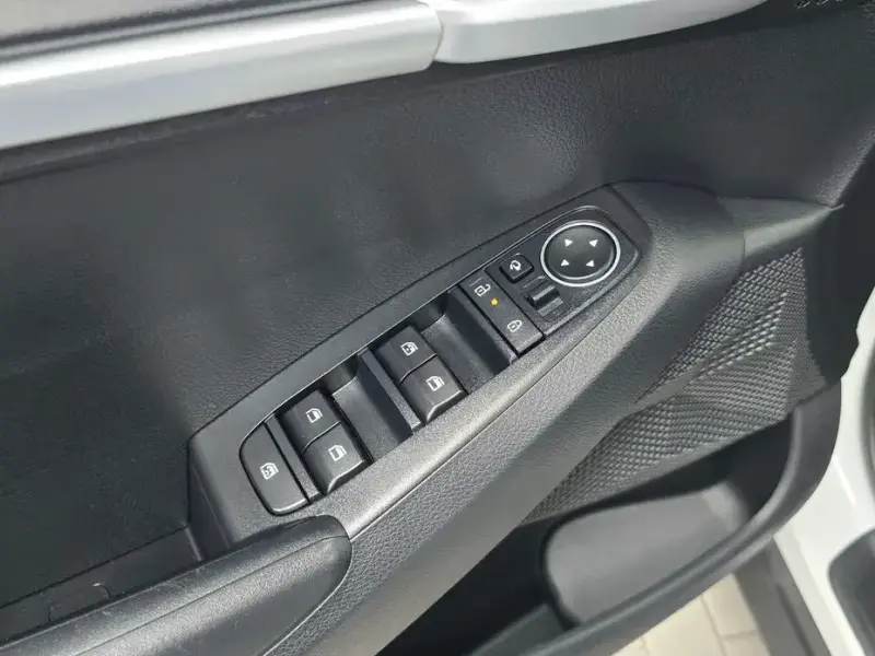 2025 Kia Seltos с пробегом 12 100 км