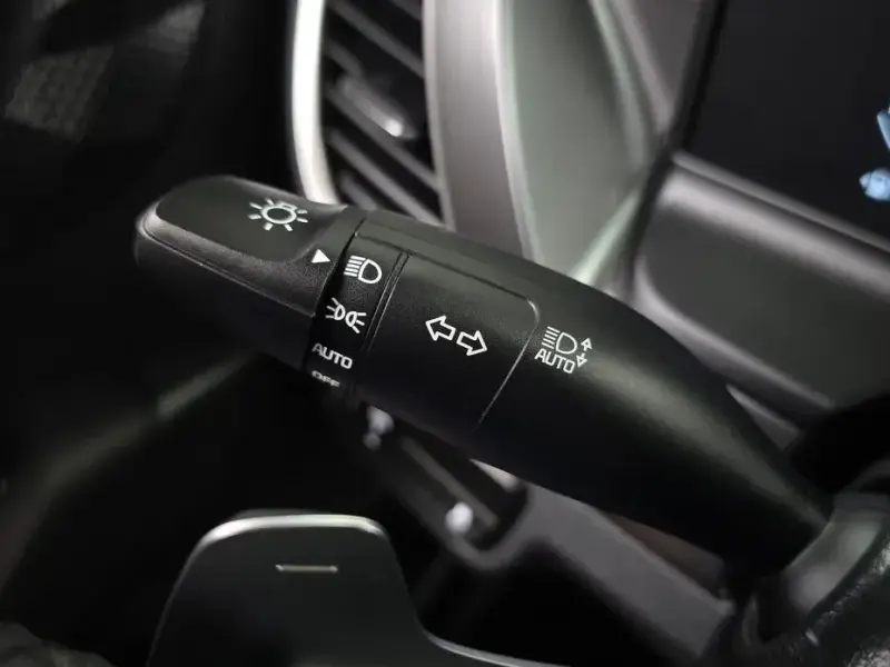 2025 Kia Seltos с пробегом 12 100 км