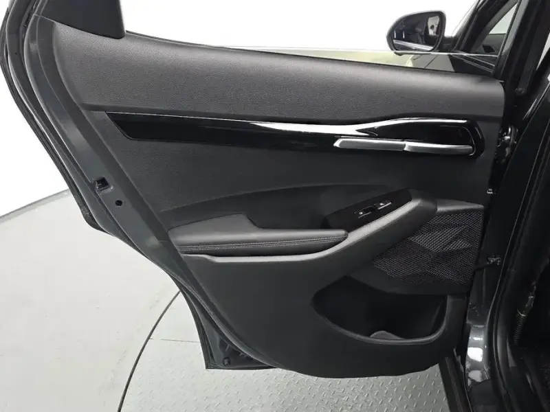 2024 Kia Seltos с пробегом 17 975 км