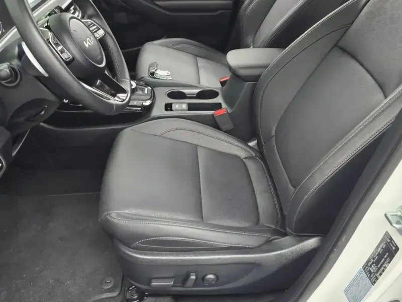 2025 Kia Seltos с пробегом 12 100 км