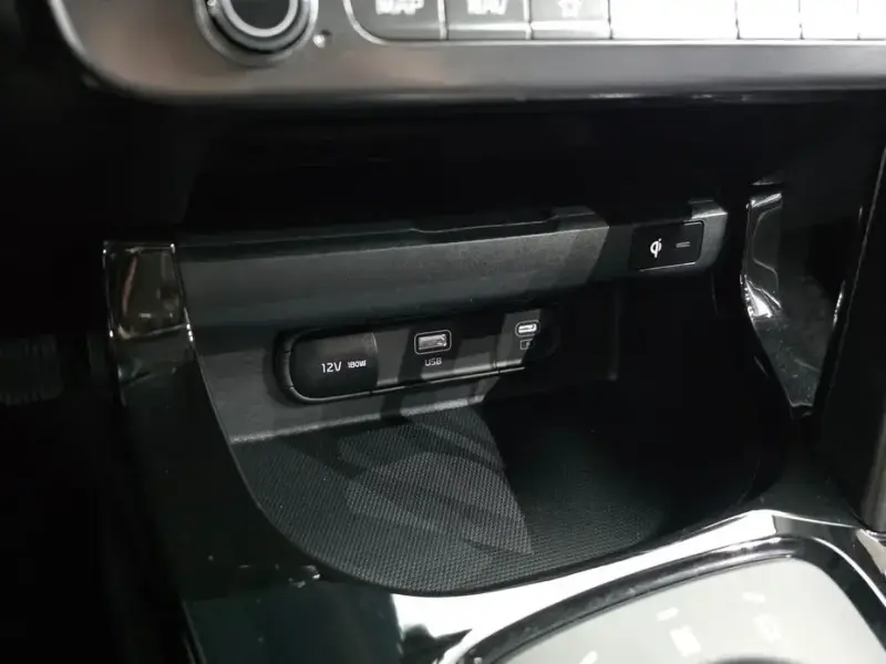 2024 Kia Seltos с пробегом 17 975 км