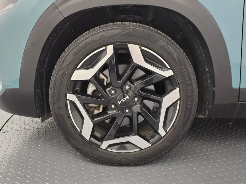 2024 Kia Seltos с пробегом 30 664 км