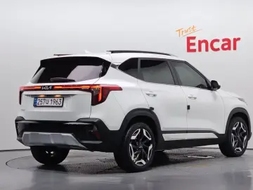 2024 Kia Seltos с пробегом 21 894 км