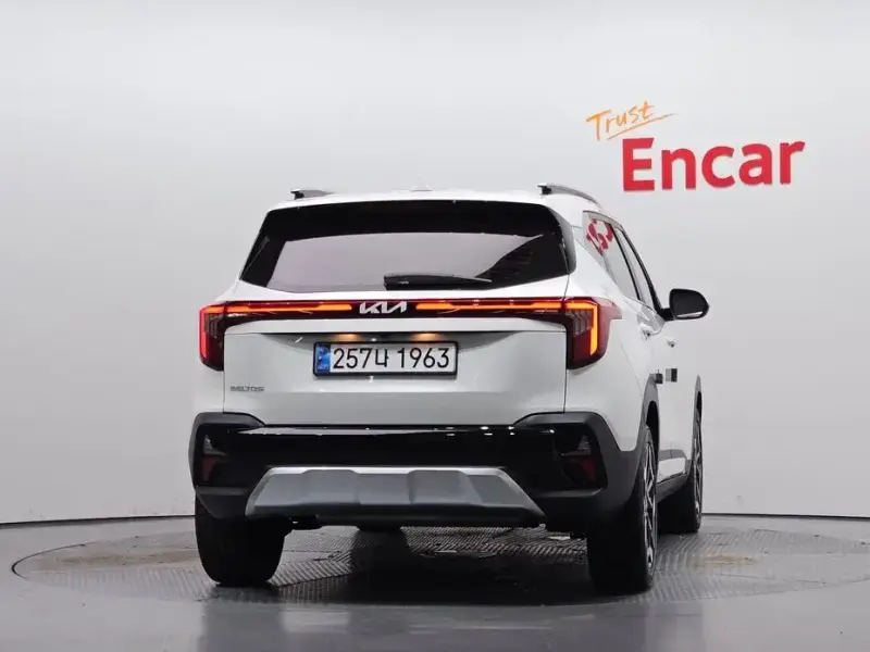 2024 Kia Seltos с пробегом 21 894 км