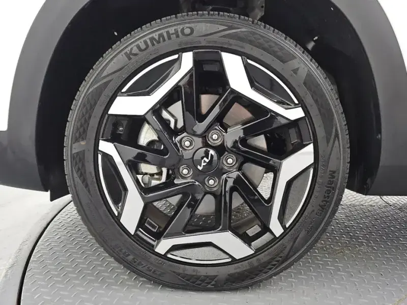 2024 Kia Seltos с пробегом 21 894 км
