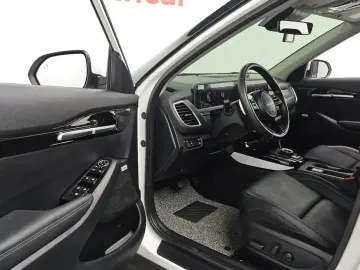2024 Kia Seltos с пробегом 21 894 км