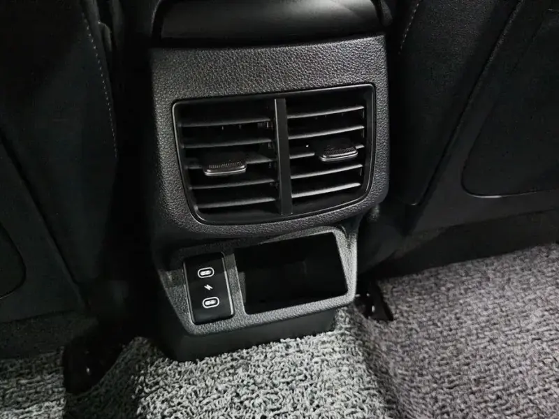 2024 Kia Seltos с пробегом 21 894 км
