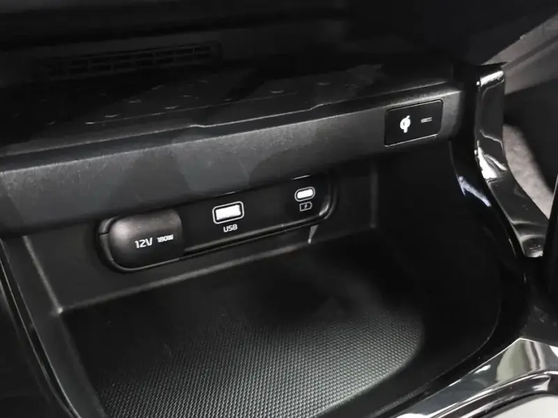 2024 Kia Seltos с пробегом 21 894 км