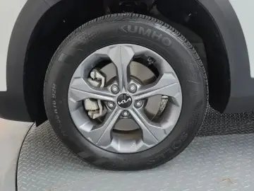 2025 Kia Seltos с пробегом 17 696 км
