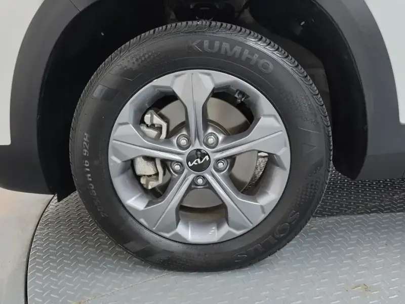 2025 Kia Seltos с пробегом 17 696 км