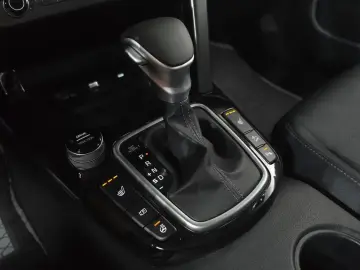 2025 Kia Seltos с пробегом 17 696 км