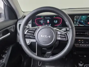 2025 Kia Seltos с пробегом 17 696 км