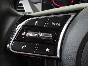2025 Kia Seltos с пробегом 17 696 км