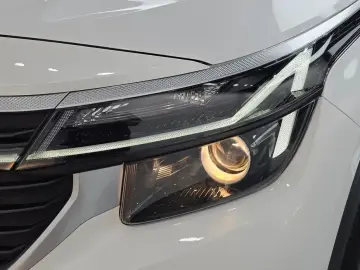 2025 Kia Seltos с пробегом 17 696 км
