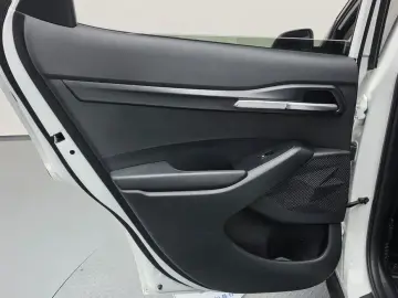2025 Kia Seltos с пробегом 17 696 км