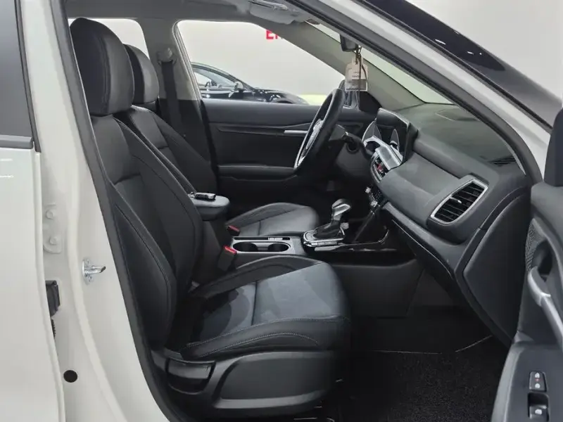 2025 Kia Seltos с пробегом 17 696 км
