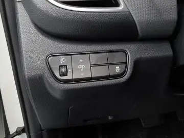2025 Kia Seltos с пробегом 17 696 км