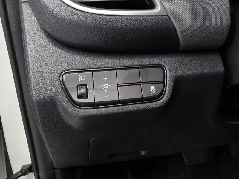 2025 Kia Seltos с пробегом 17 696 км