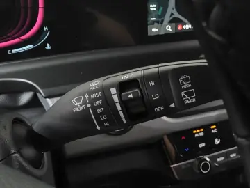 2025 Kia Seltos с пробегом 17 696 км