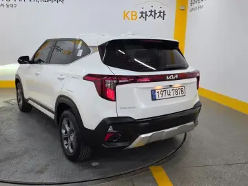 2025 Kia Seltos с пробегом 30 485 км