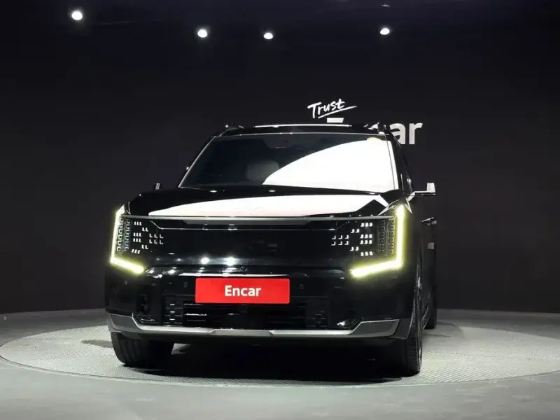 2024 Kia EV9 с пробегом 76 550 км