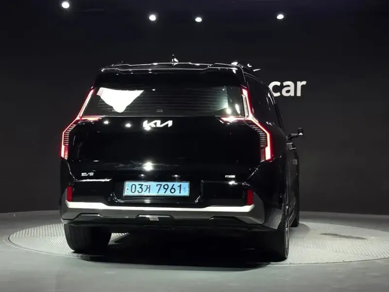 2024 Kia EV9 с пробегом 76 550 км
