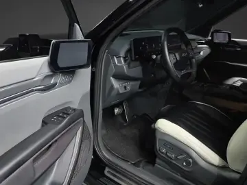 2024 Kia EV9 с пробегом 76 550 км
