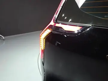 2024 Kia EV9 с пробегом 76 550 км