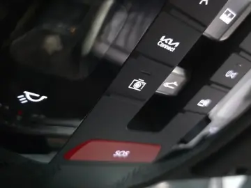 2024 Kia EV9 с пробегом 76 550 км