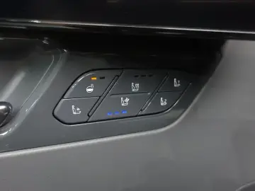 2024 Kia EV9 с пробегом 76 550 км