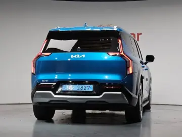 2023 Kia EV9 с пробегом 47 331 км