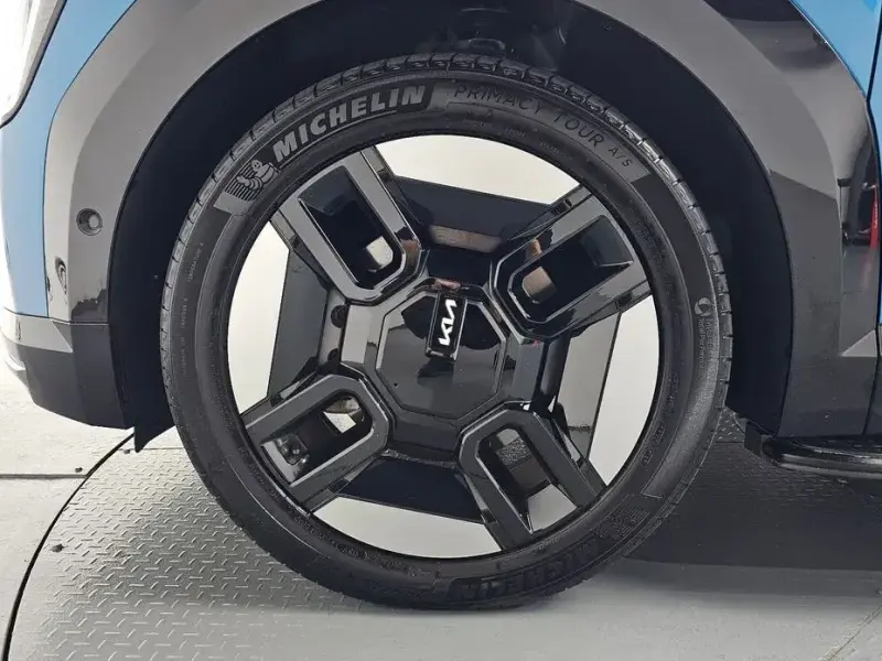 2023 Kia EV9 с пробегом 47 331 км