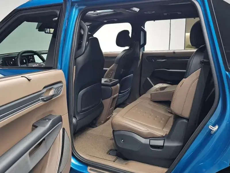 2023 Kia EV9 с пробегом 47 331 км