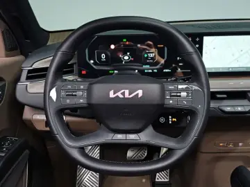 2023 Kia EV9 с пробегом 47 331 км