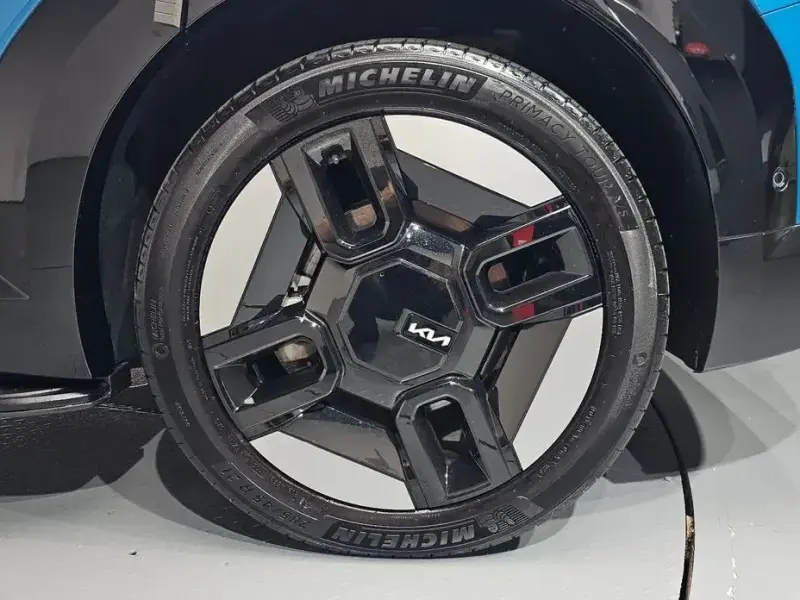 2023 Kia EV9 с пробегом 47 331 км