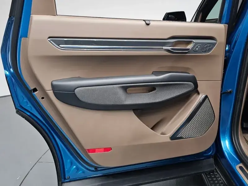 2023 Kia EV9 с пробегом 47 331 км