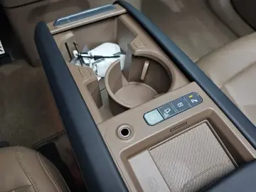 2023 Kia EV9 с пробегом 47 331 км