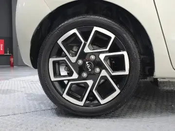2023 Kia Ray с пробегом 13 287 км