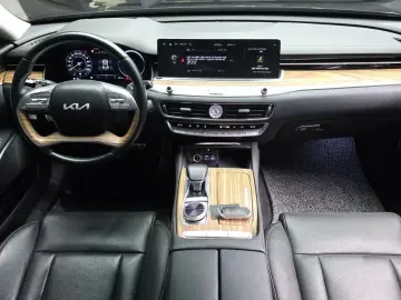 2023 Kia K9 с пробегом 15 071 км