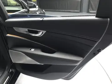 2023 Kia K9 с пробегом 15 071 км