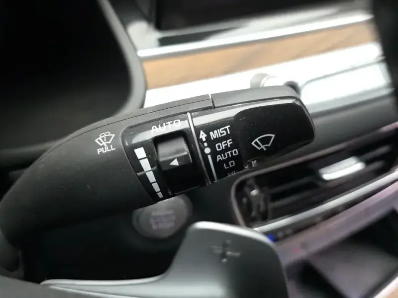 2023 Kia K9 с пробегом 15 071 км