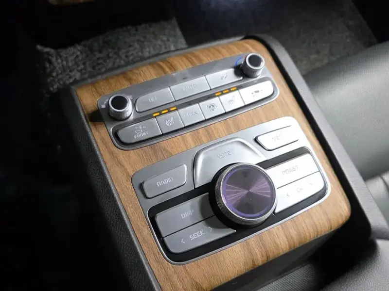 2023 Kia K9 с пробегом 15 071 км