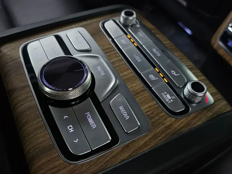 2022 Kia K9 с пробегом 77 376 км