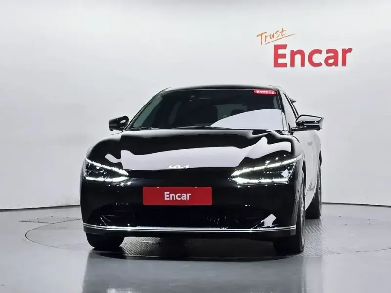 2023 Kia EV6 с пробегом 55 966 км