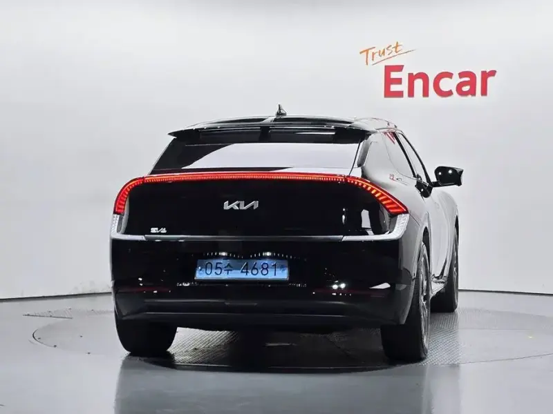2023 Kia EV6 с пробегом 55 966 км