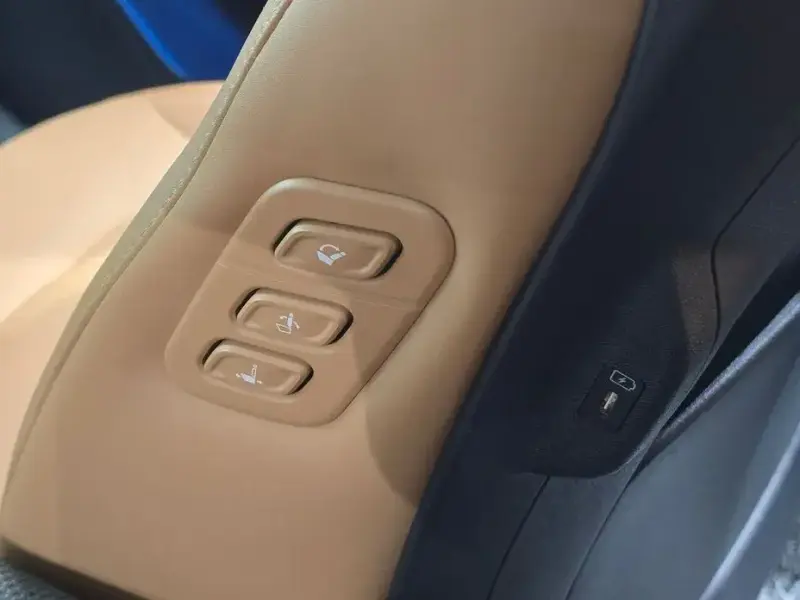 2023 Kia EV6 с пробегом 55 966 км