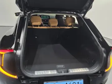 2023 Kia EV6 с пробегом 55 966 км