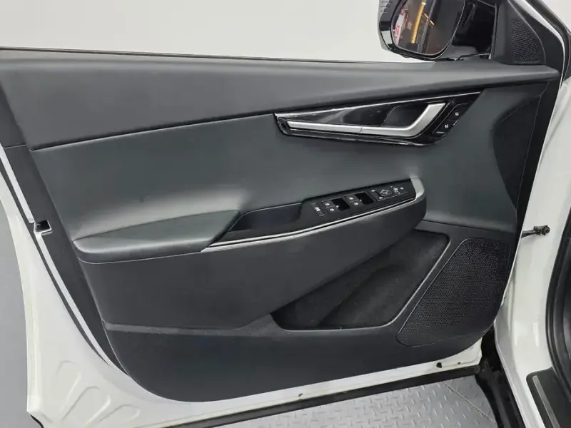 2024 Kia EV6 с пробегом 21 234 км
