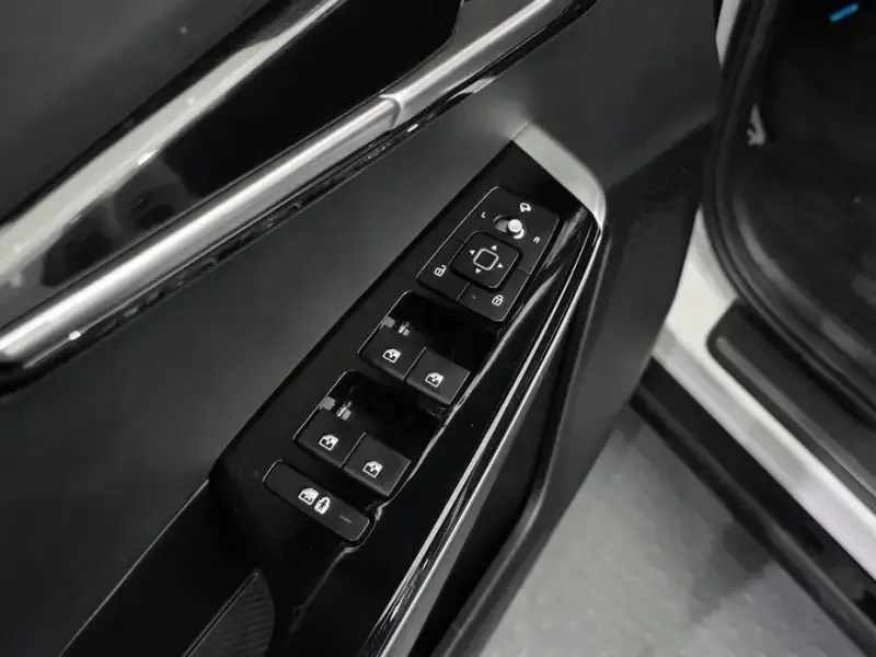 2024 Kia EV6 с пробегом 21 234 км