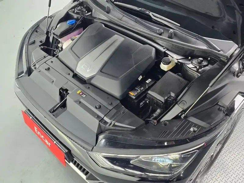 2023 Kia EV6 с пробегом 26 630 км